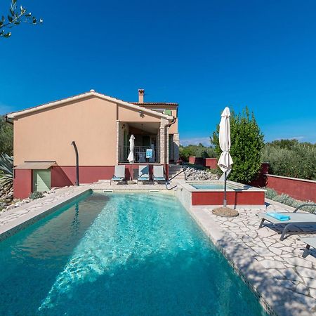 Villa Nona Marija Sveti Lovreč Pazenatički Exteriér fotografie